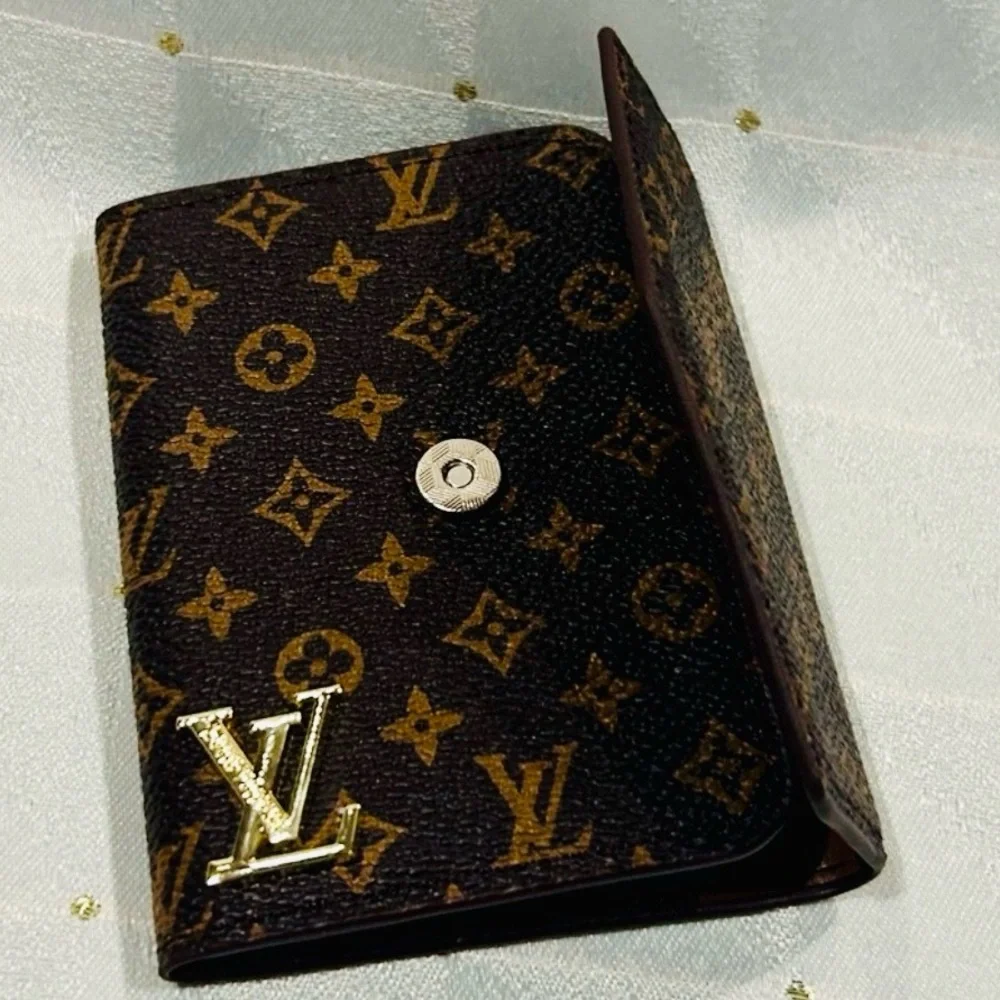 CARD HOLDER: Brown & Beige Checked w/Golden Accents, NWOT